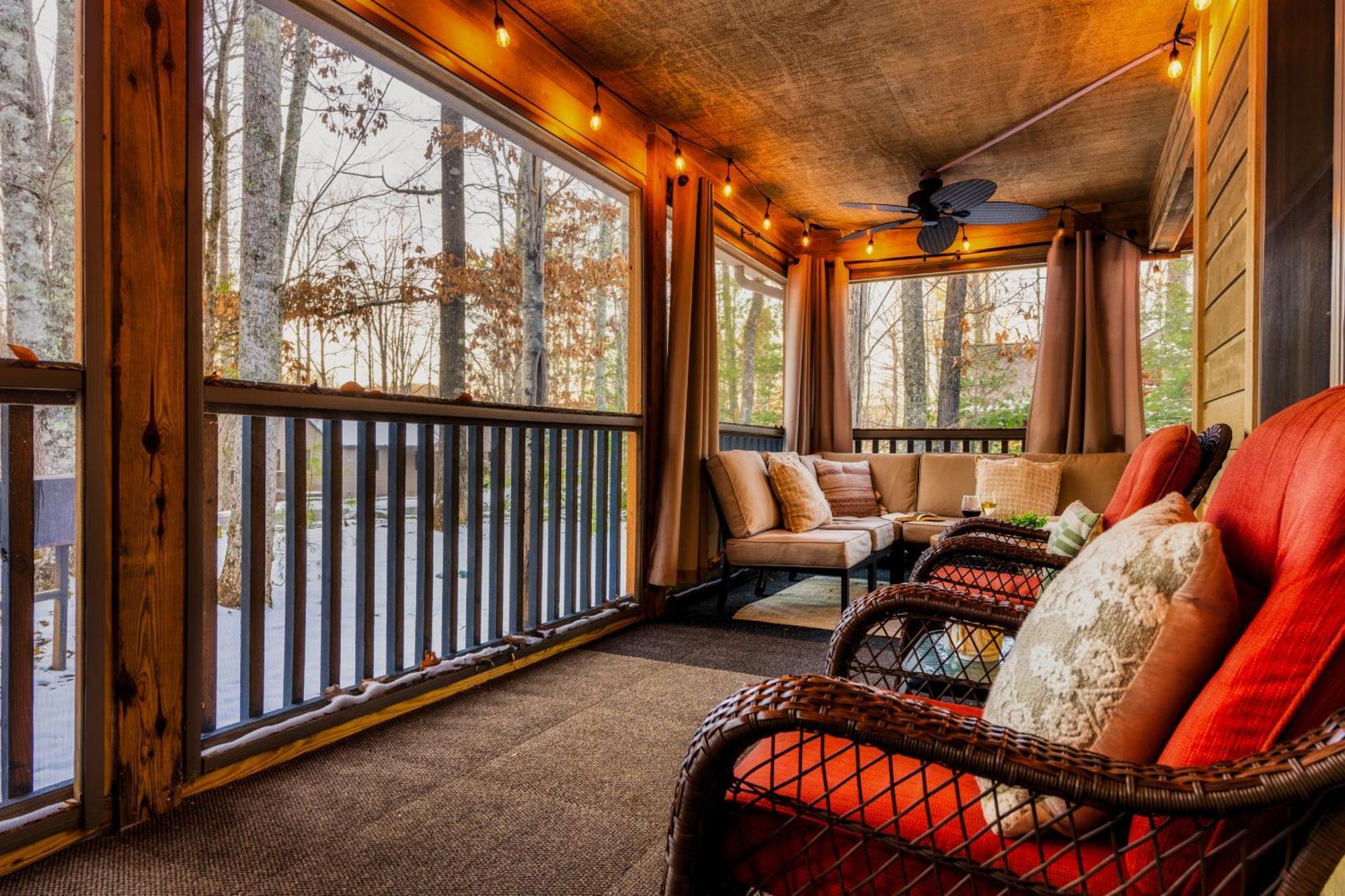The Moondance Cabin By Lightfoot Stays Vacation Rentals Sevierville Eksteriør bilde