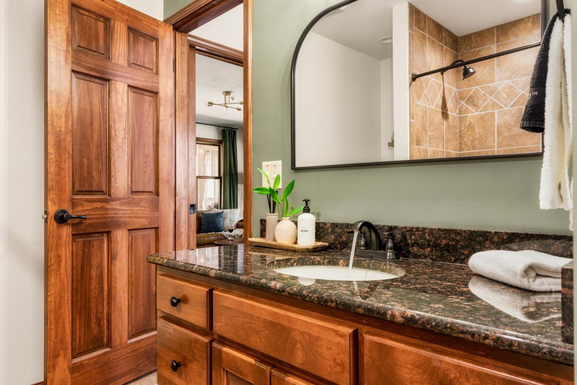 The Moondance Cabin By Lightfoot Stays Vacation Rentals Sevierville Eksteriør bilde