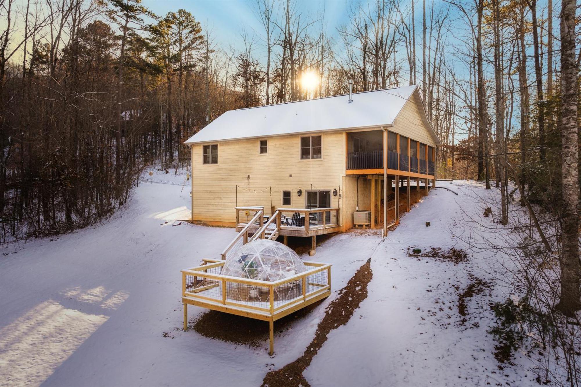 The Moondance Cabin By Lightfoot Stays Vacation Rentals Sevierville Eksteriør bilde